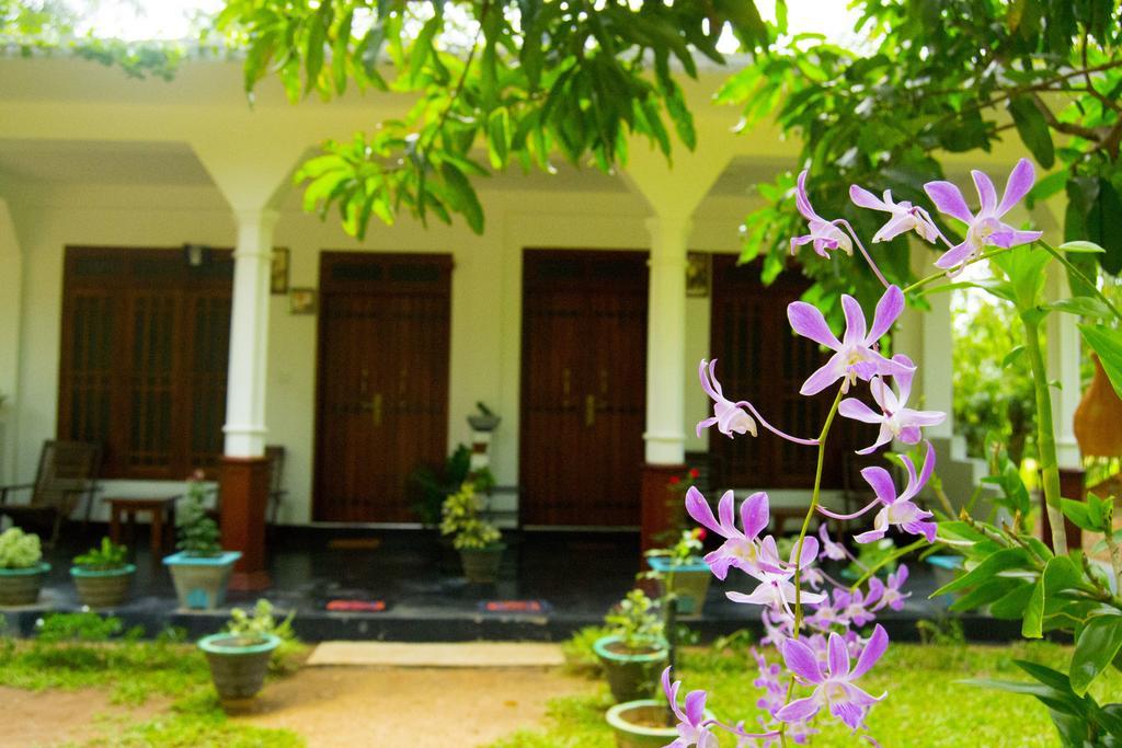 Sigiriya Flower Guest Exterior foto